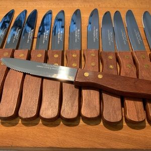Steak knives
